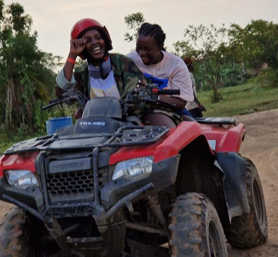 Quadbike adventure with tourists